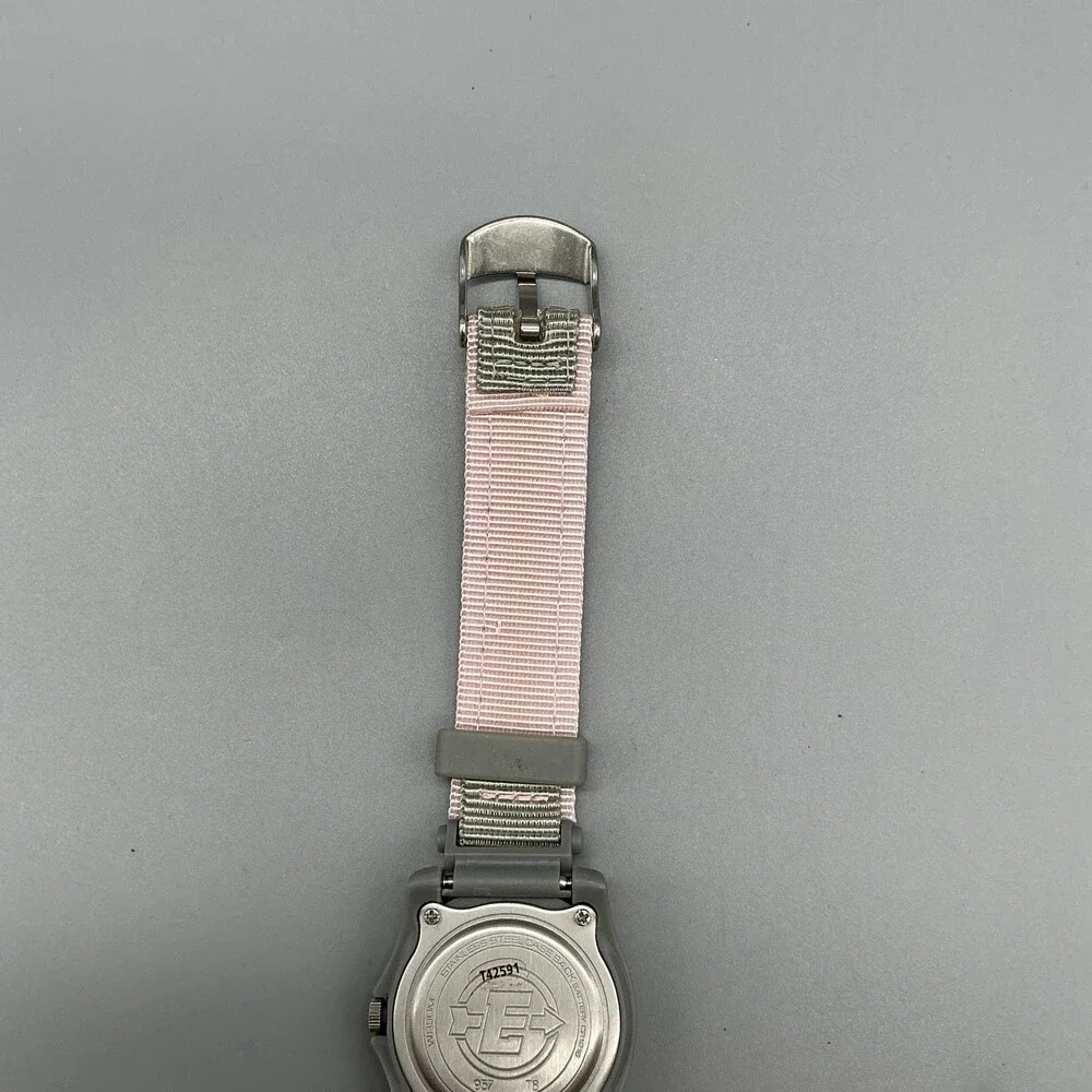 Timex Expedition T2P591 Girls Watch 33mm Gray Nylon Indiglo Date New Battery